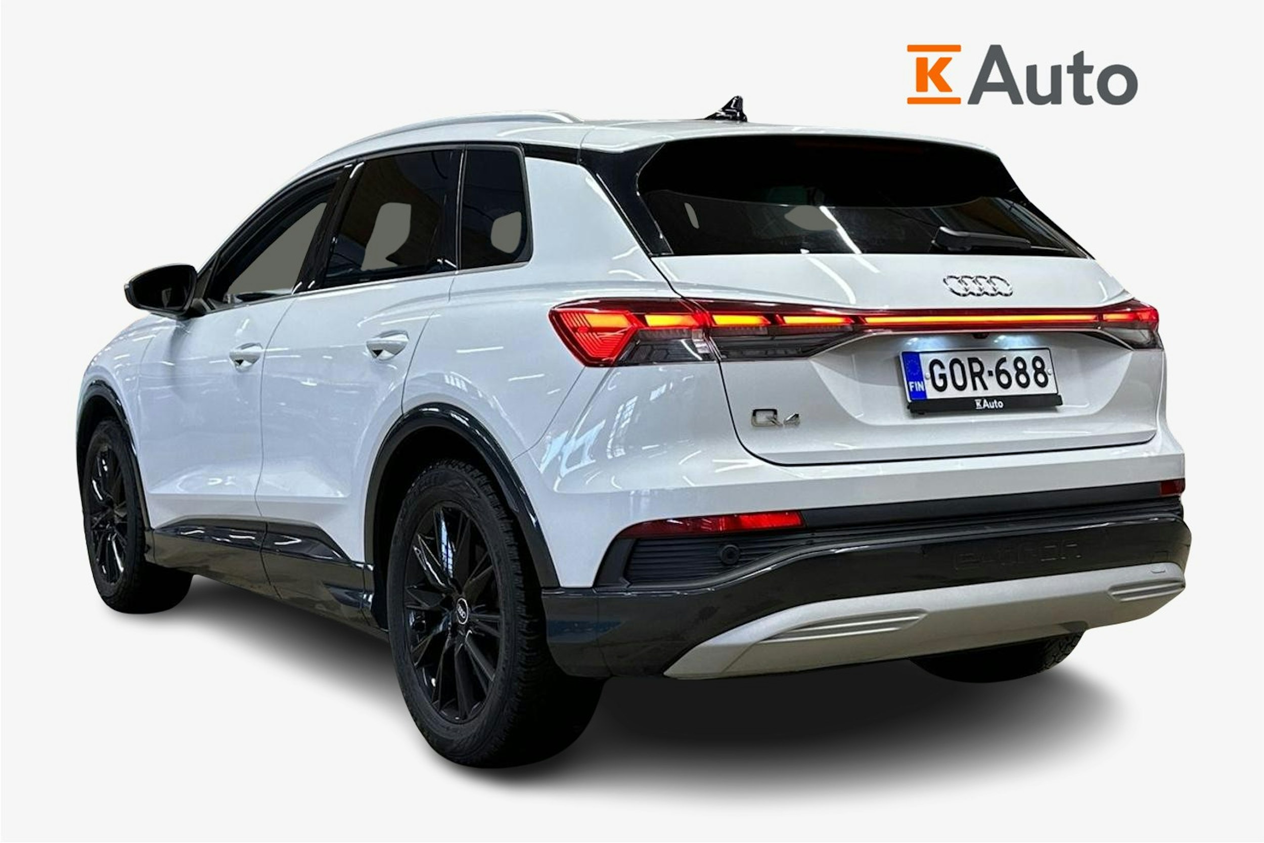 valkoinen Audi Q4 e-tron 2021 kuva 2.