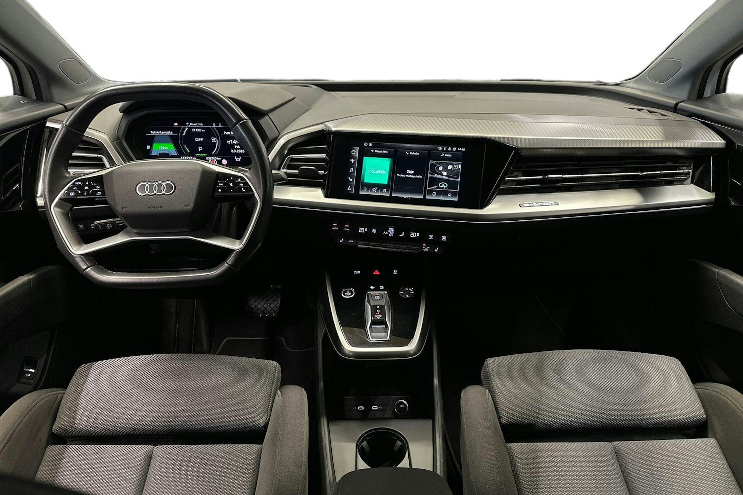 valkoinen Audi Q4 e-tron 2021 kuva 7.