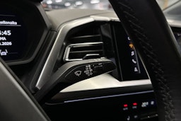 valkoinen Audi Q4 e-tron 2021 kuva 24.