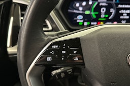 valkoinen Audi Q4 e-tron 2021 kuva 25.