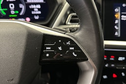 valkoinen Audi Q4 e-tron 2021 kuva 26.