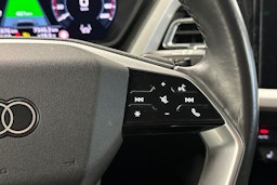 harmaa Audi Q4 e-tron 2021 kuva 17.