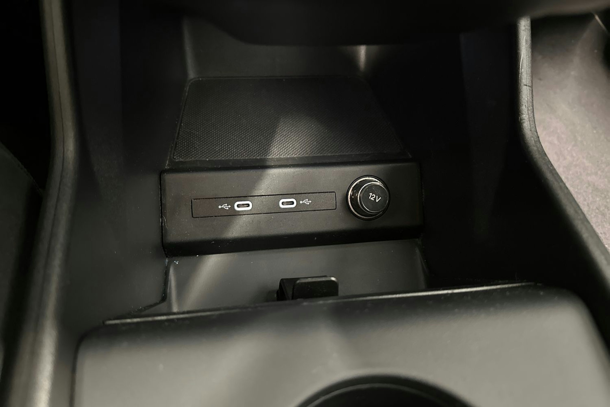 harmaa Audi Q4 e-tron 2021 kuva 35.