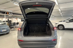harmaa Audi Q4 e-tron 2021 kuva 38.