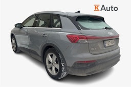 harmaa Audi Q4 e-tron 2022 kuva 2.