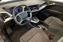 harmaa Audi Q4 e-tron 2021 kuva 7.