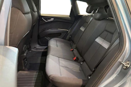 met. harmaa Audi Q4 e-tron 2022 kuva 8.