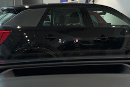 met. harmaa Audi Q4 e-tron 2022 kuva 17.