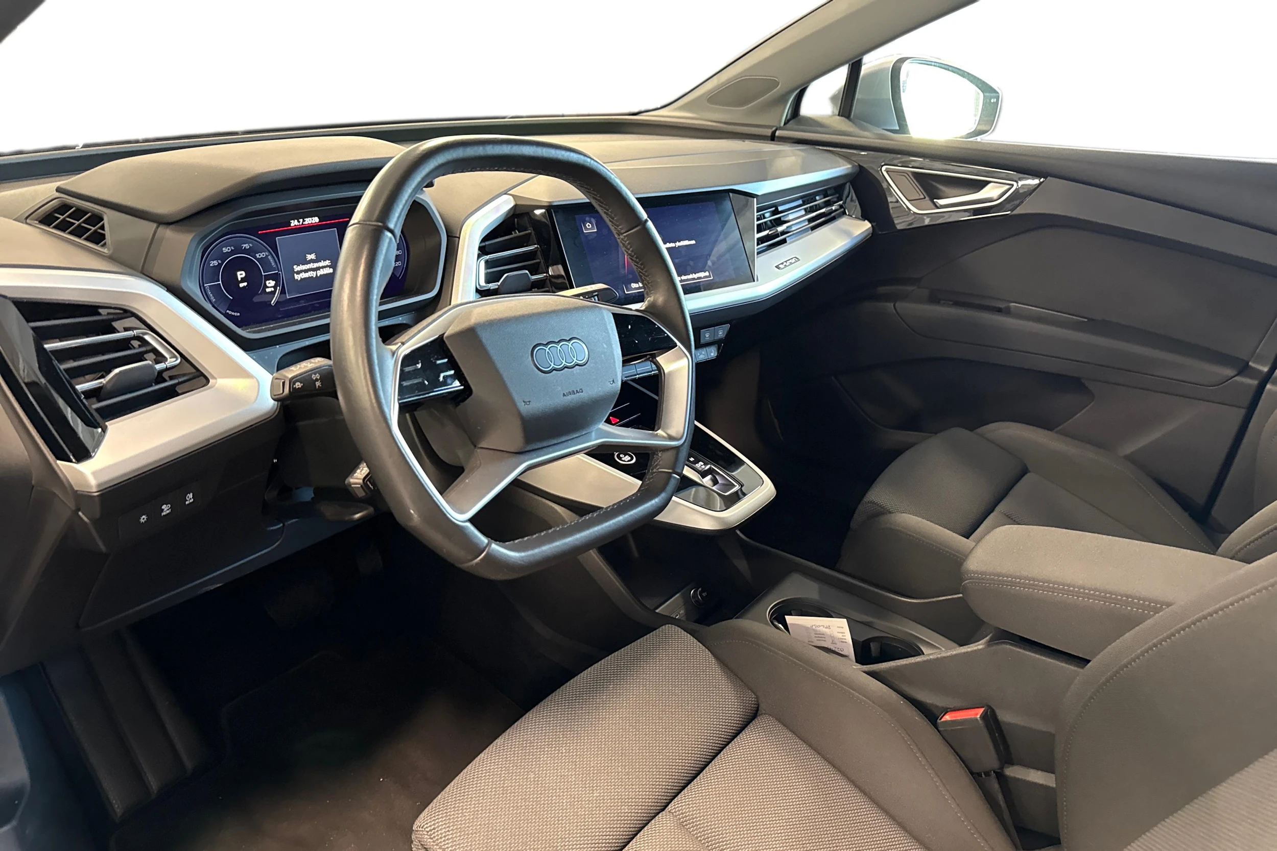 hopea Audi Q4 e-tron 2022 kuva 3.