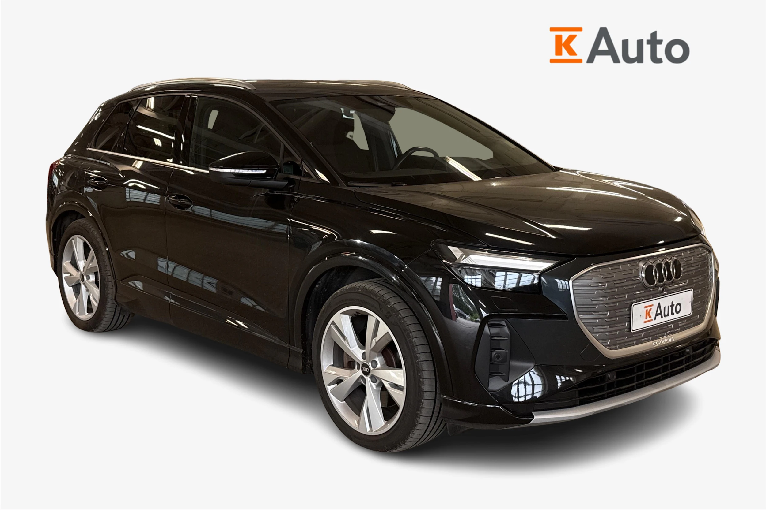 musta Audi Q4 e-tron 2022 kuva 1.