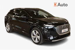 musta Audi Q4 e-tron 2022 kuva 1.