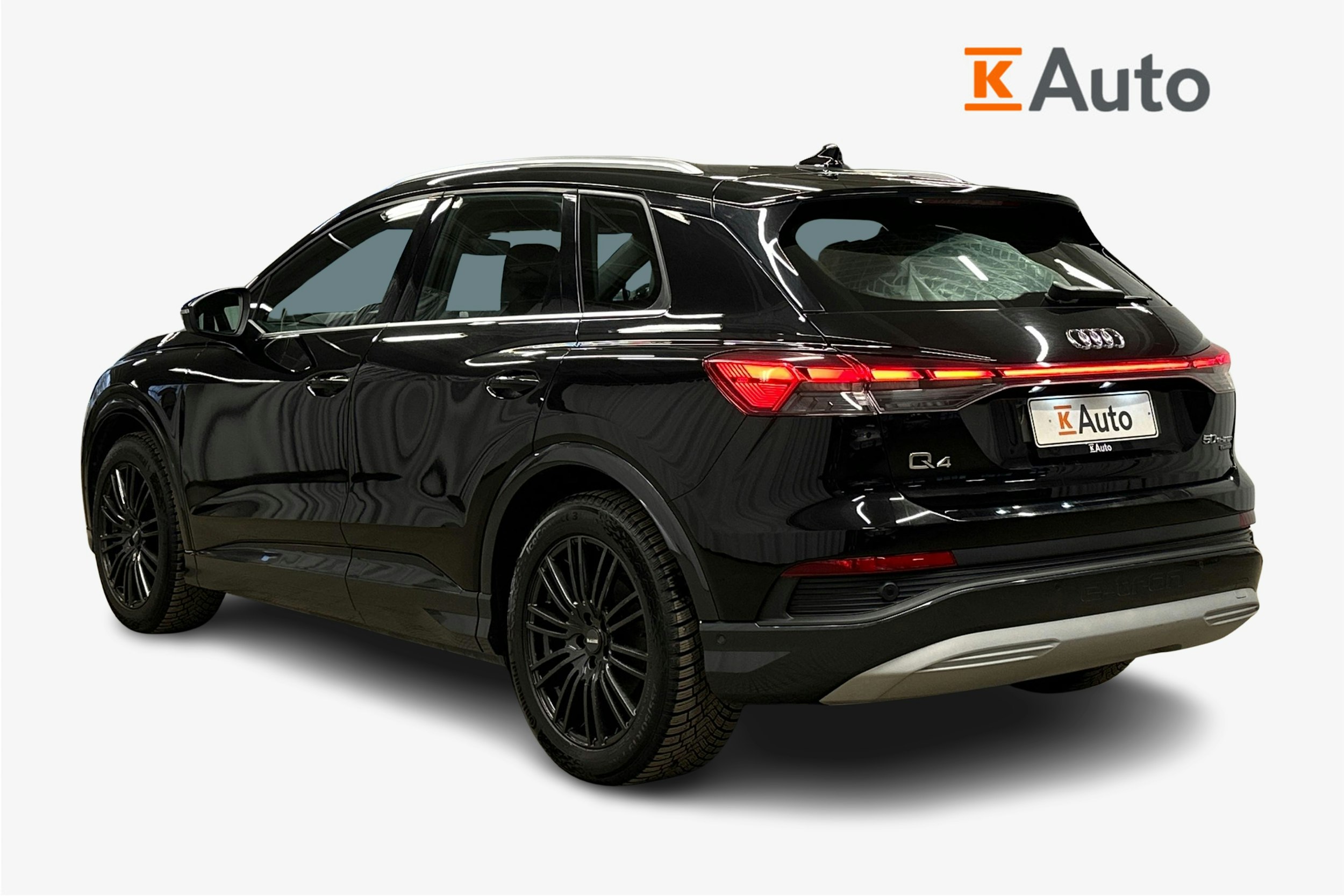 musta Audi Q4 e-tron 2022 kuva 2.