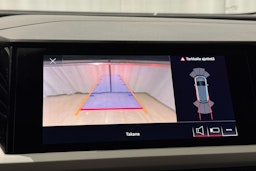 harmaa Audi Q4 e-tron 2022 kuva 22.