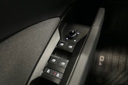 musta Audi Q4 e-tron 2022 kuva 19.