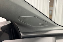musta Audi Q4 e-tron 2022 kuva 27.
