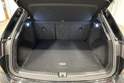 musta Audi Q4 e-tron 2022 kuva 30.