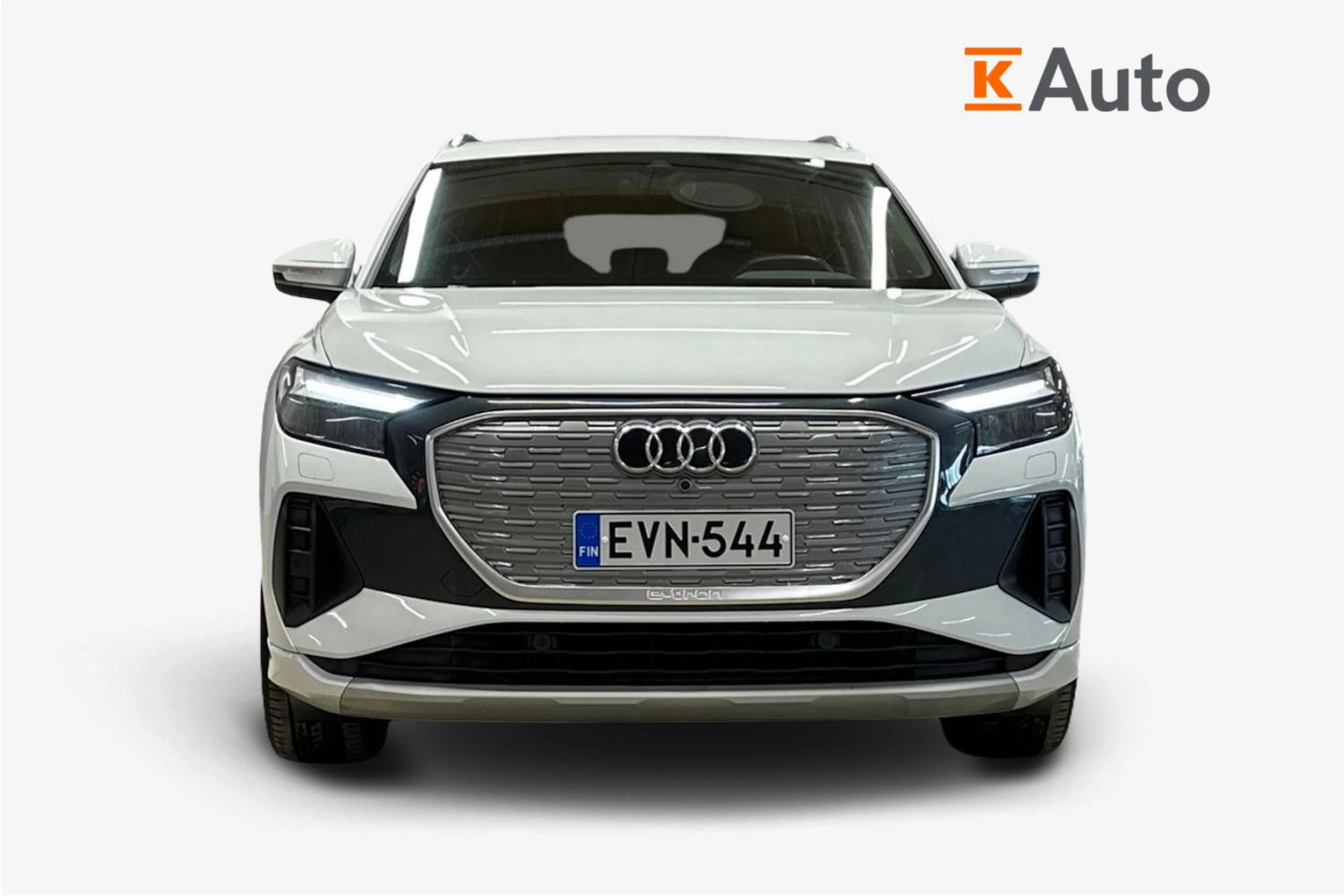valkoinen Audi Q4 e-tron 2022 kuva 4.