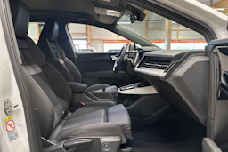 valkoinen Audi Q4 e-tron 2022 kuva 11.