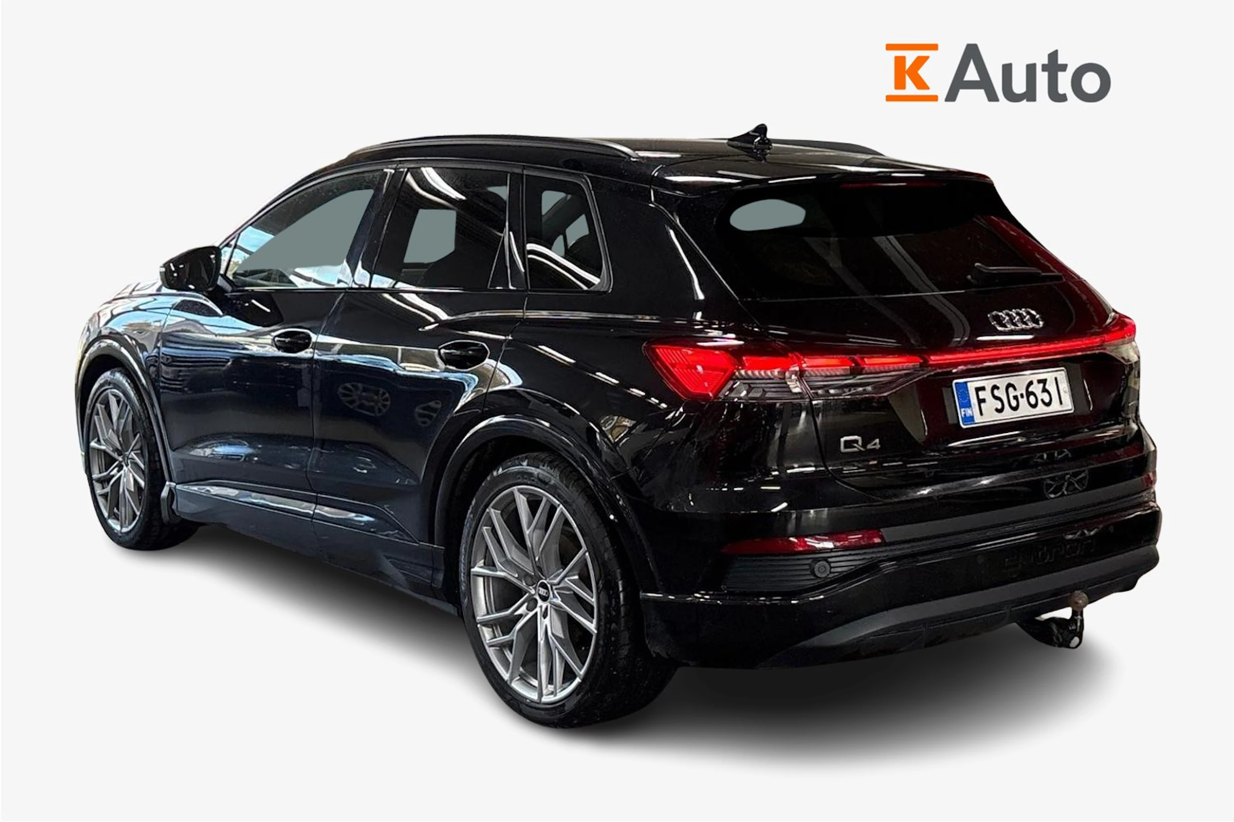 Musta Audi Q4 e-tron 2022 kuva 2.