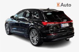 Musta Audi Q4 e-tron 2022 kuva 2.