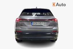 harmaa Audi Q4 e-tron 2022 kuva 4.