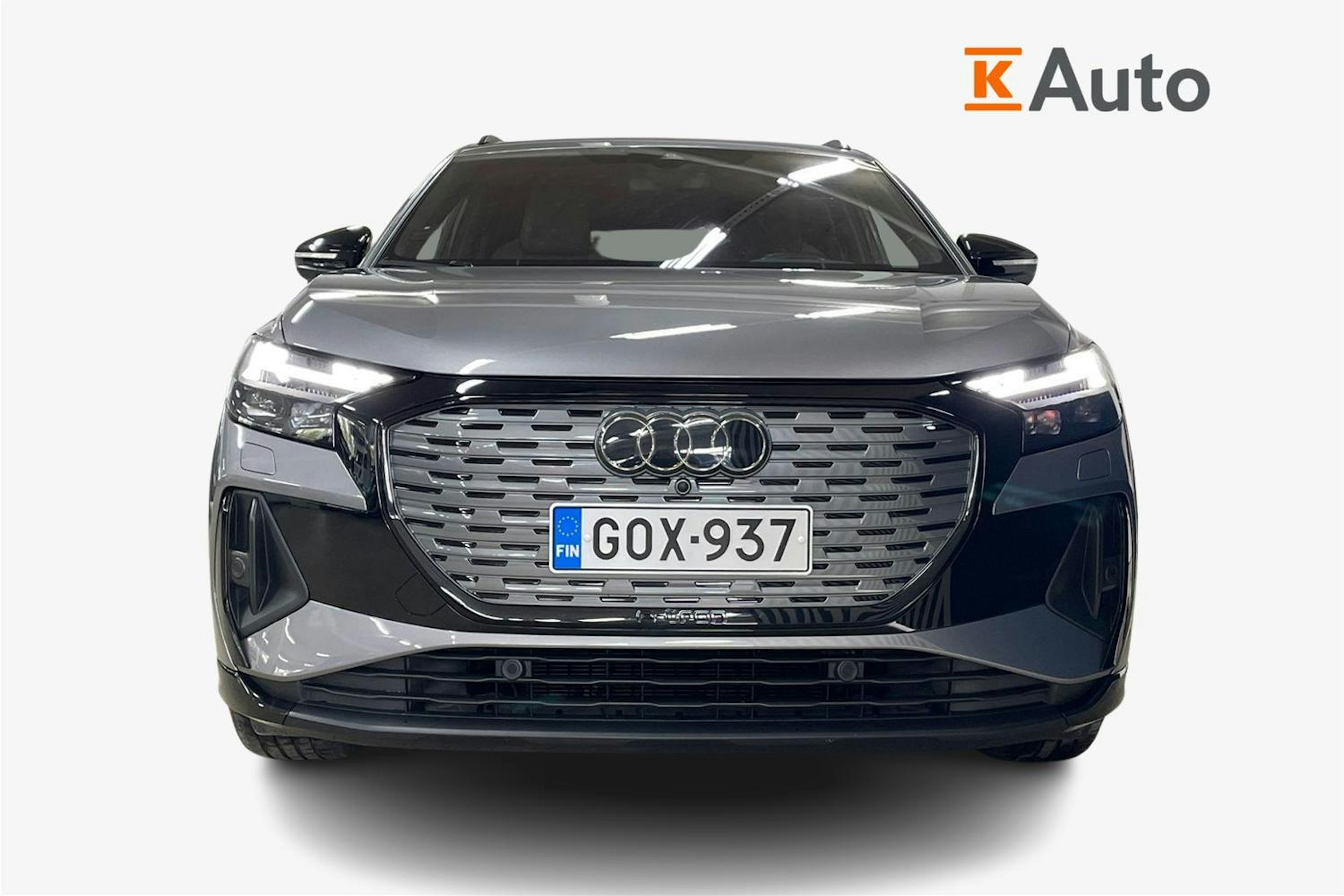 harmaa Audi Q4 e-tron 2022 kuva 5.