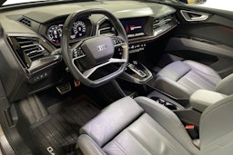 harmaa Audi Q4 e-tron 2022 kuva 8.