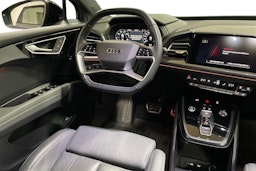 harmaa Audi Q4 e-tron 2022 kuva 9.