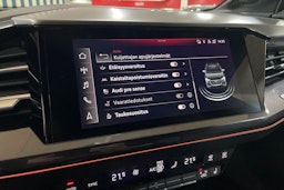 harmaa Audi Q4 e-tron 2022 kuva 22.