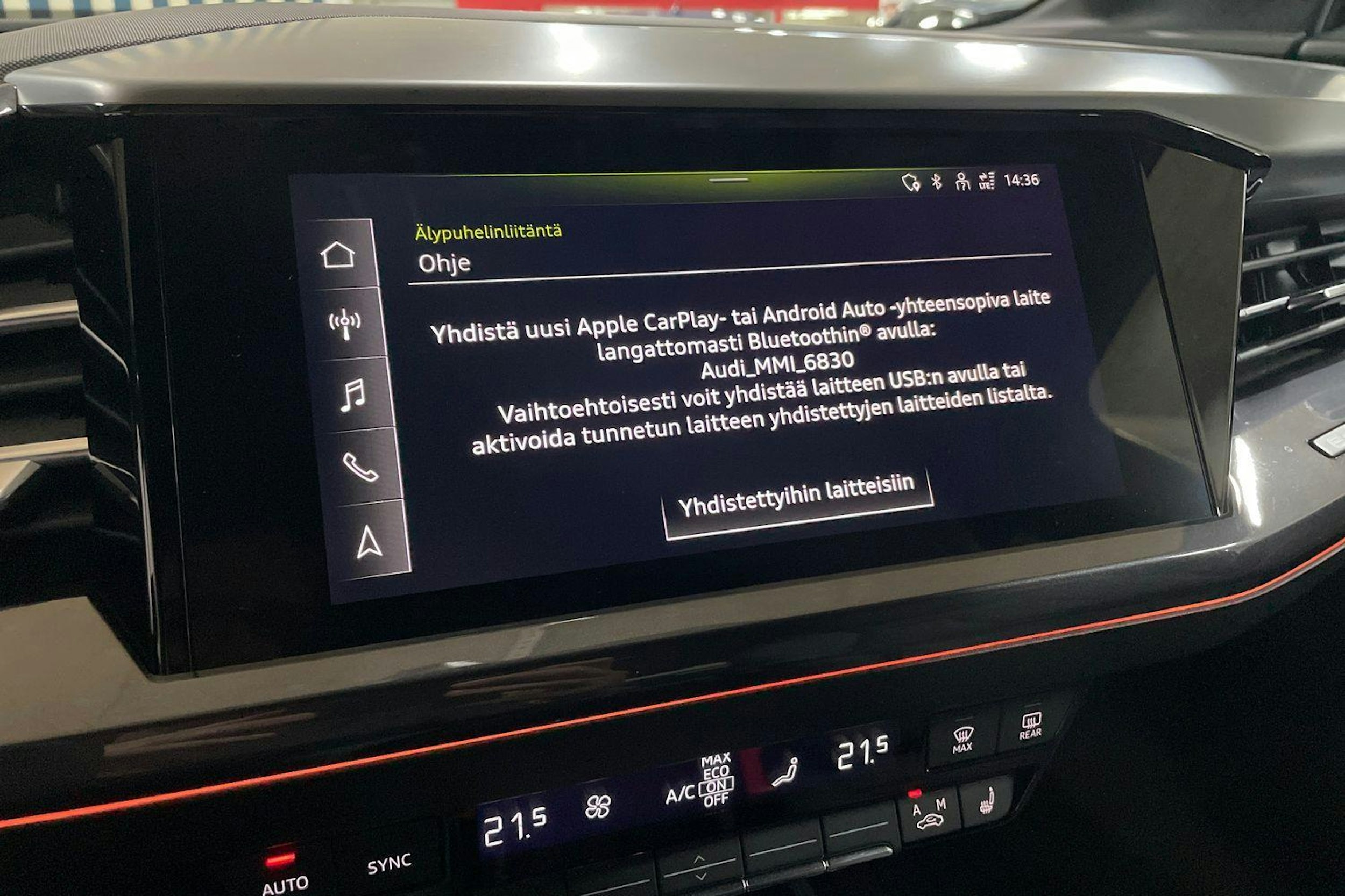 harmaa Audi Q4 e-tron 2022 kuva 23.