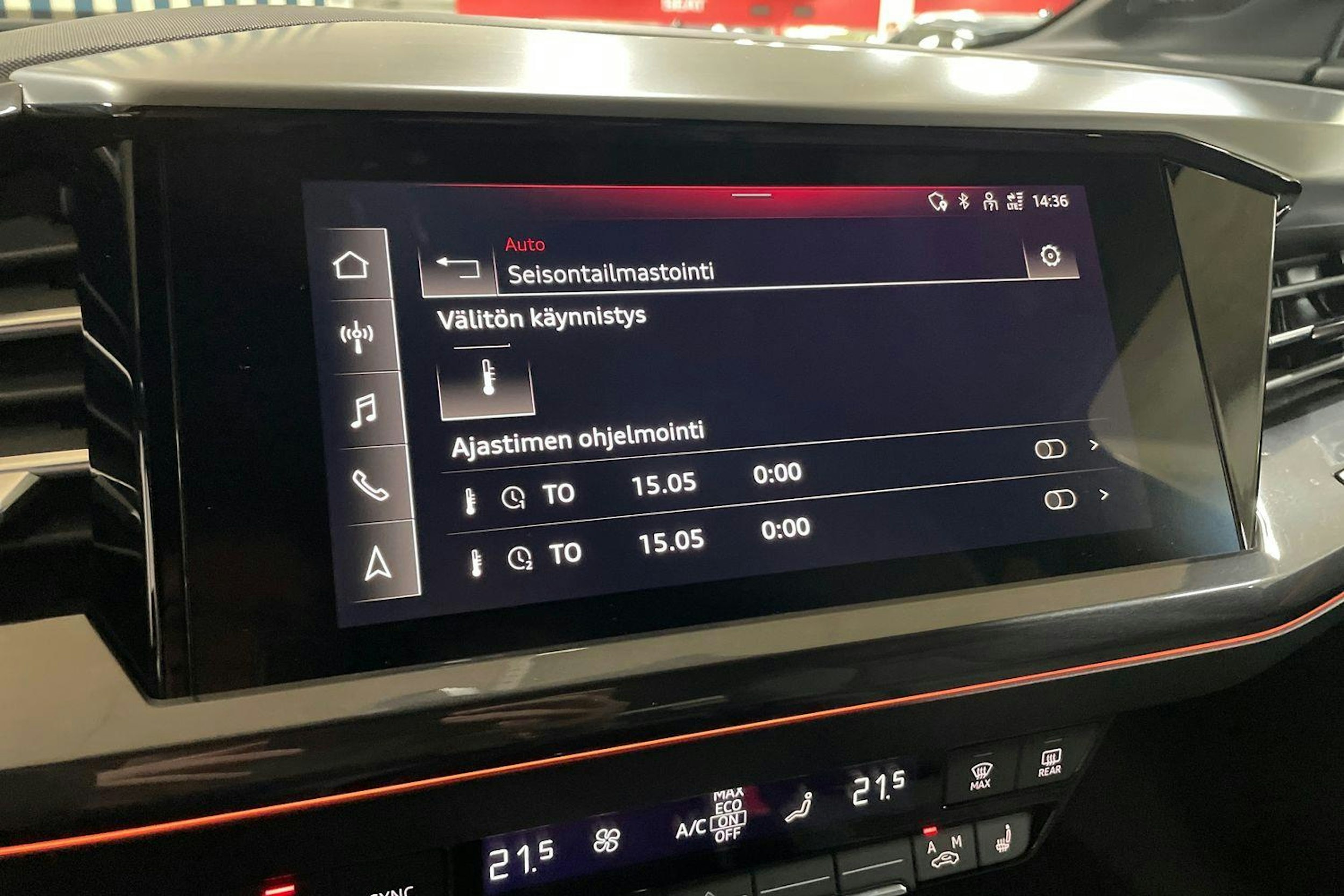 harmaa Audi Q4 e-tron 2022 kuva 25.