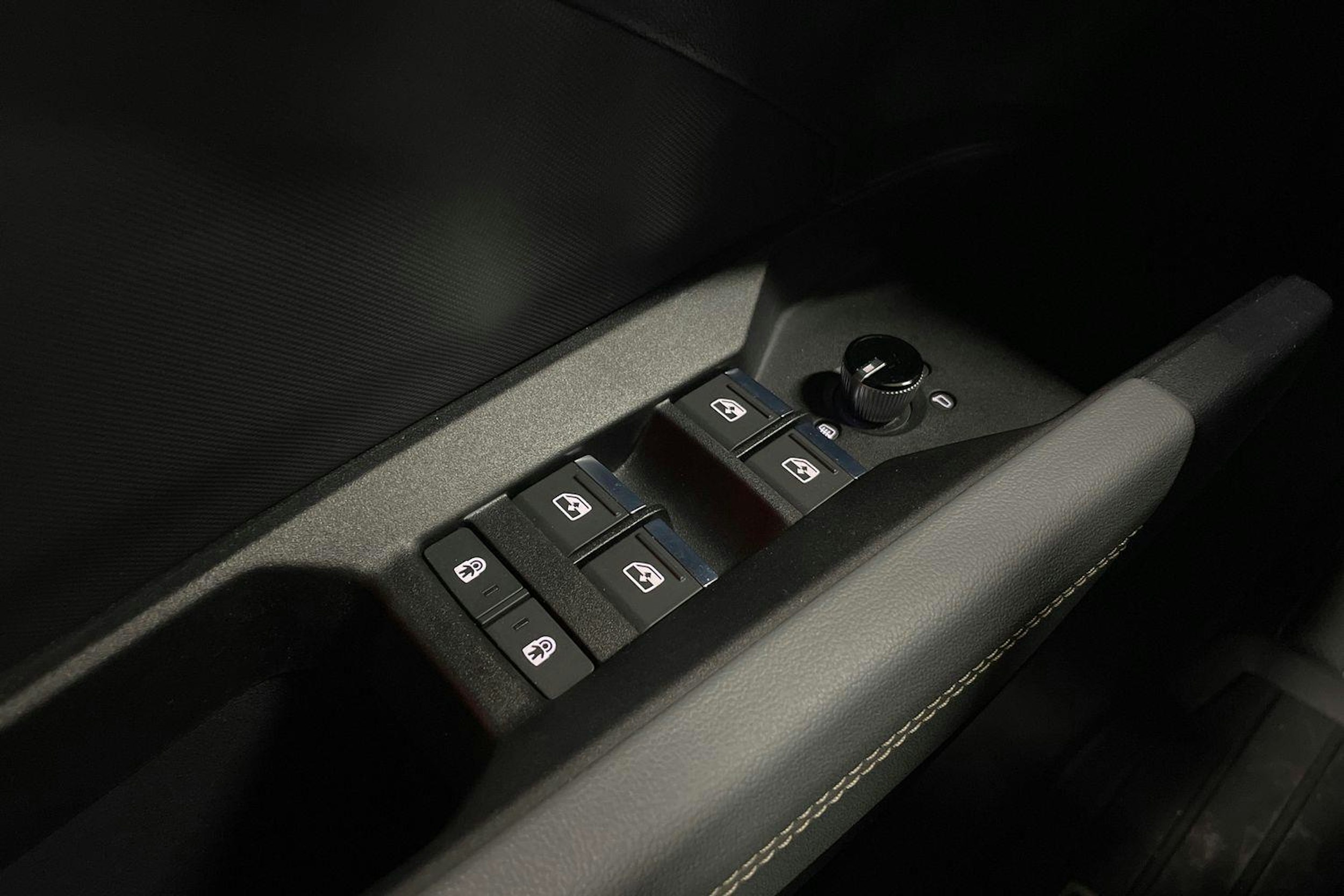 harmaa Audi Q4 e-tron 2022 kuva 28.