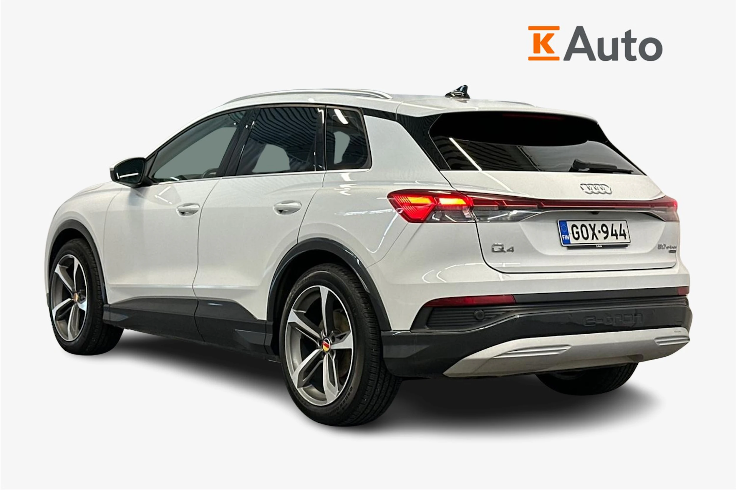 valkoinen Audi Q4 e-tron 2022 kuva 2.