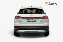 valkoinen Audi Q4 e-tron 2022 kuva 3.