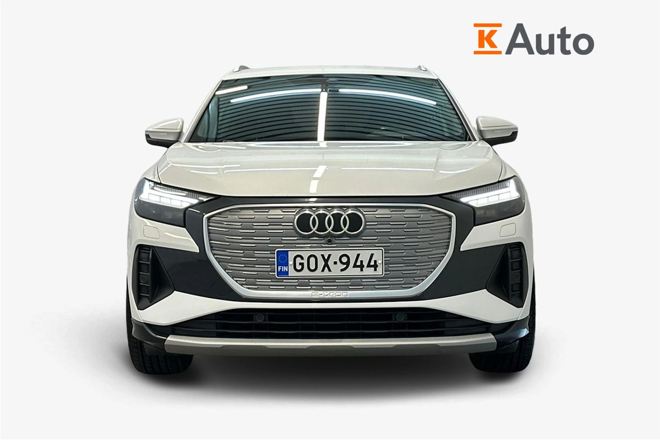 valkoinen Audi Q4 e-tron 2022 kuva 4.