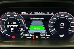 valkoinen Audi Q4 e-tron 2022 kuva 22.