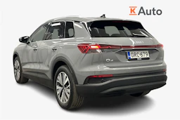 harmaa Audi Q4 e-tron 2022 kuva 2.