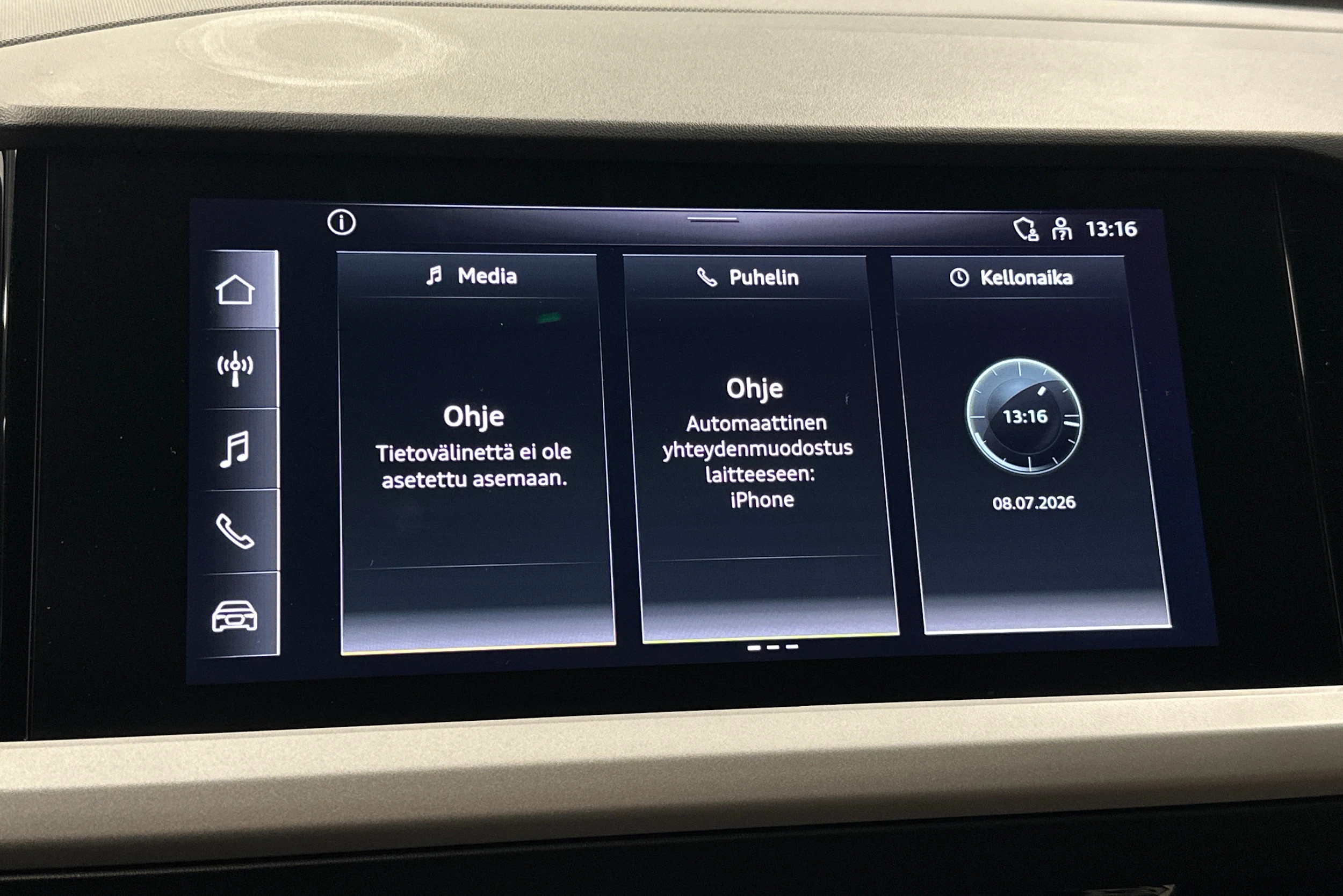 harmaa Audi Q4 e-tron 2022 kuva 16.