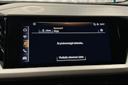 harmaa Audi Q4 e-tron 2022 kuva 20.