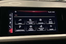 harmaa Audi Q4 e-tron 2022 kuva 22.