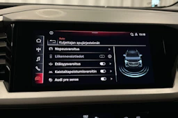 harmaa Audi Q4 e-tron 2022 kuva 25.