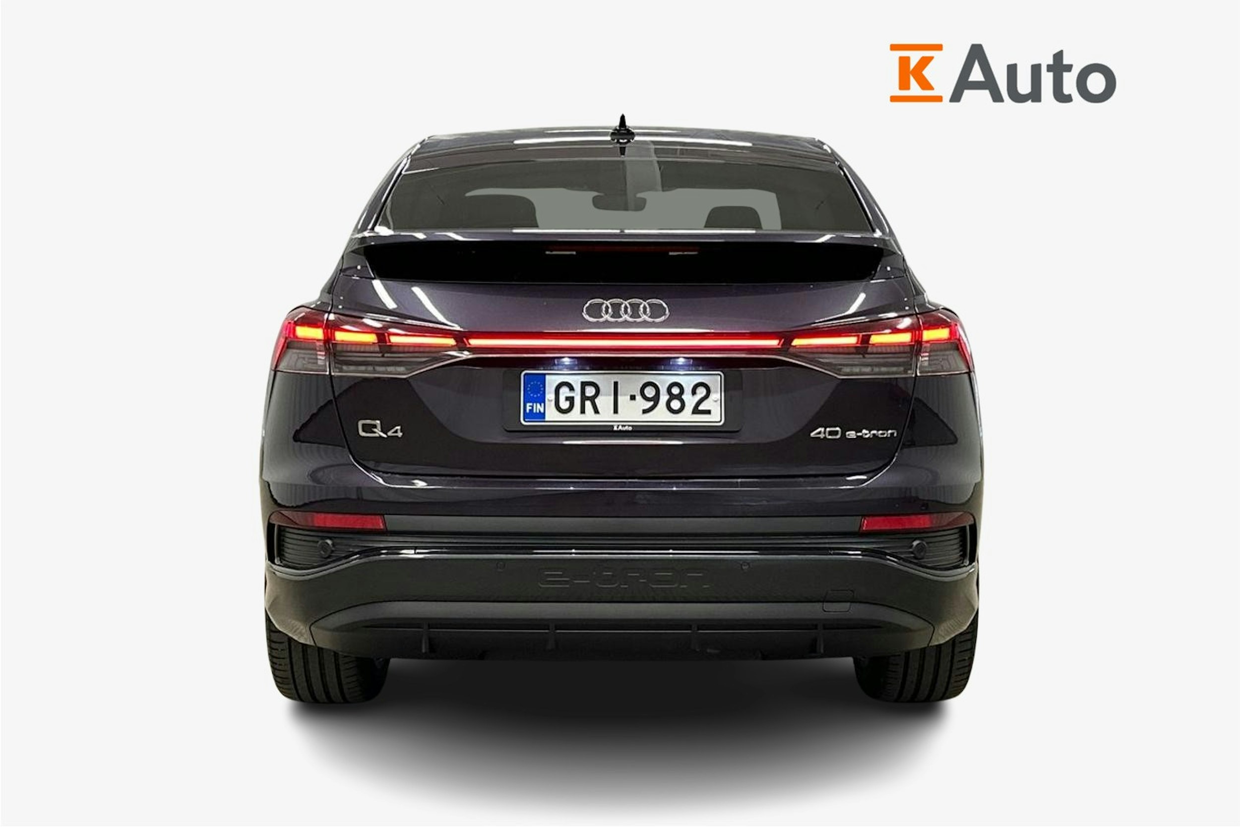 violetti Audi Q4 e-tron 2022 kuva 3.