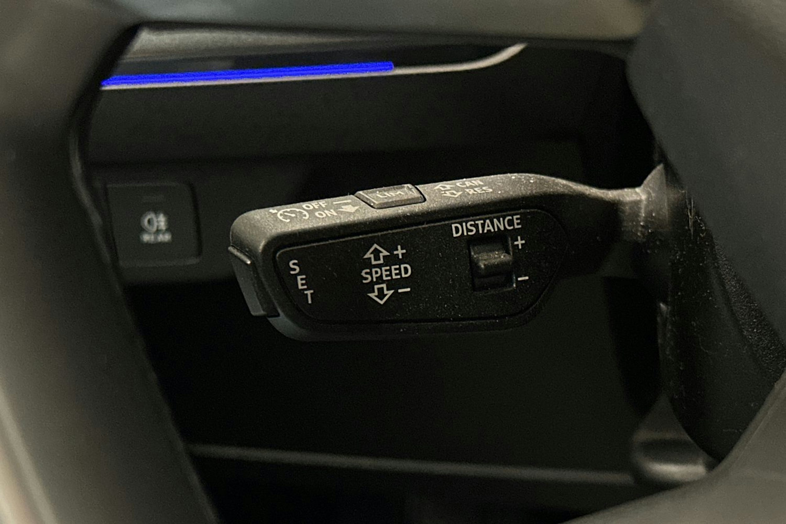violetti Audi Q4 e-tron 2022 kuva 24.