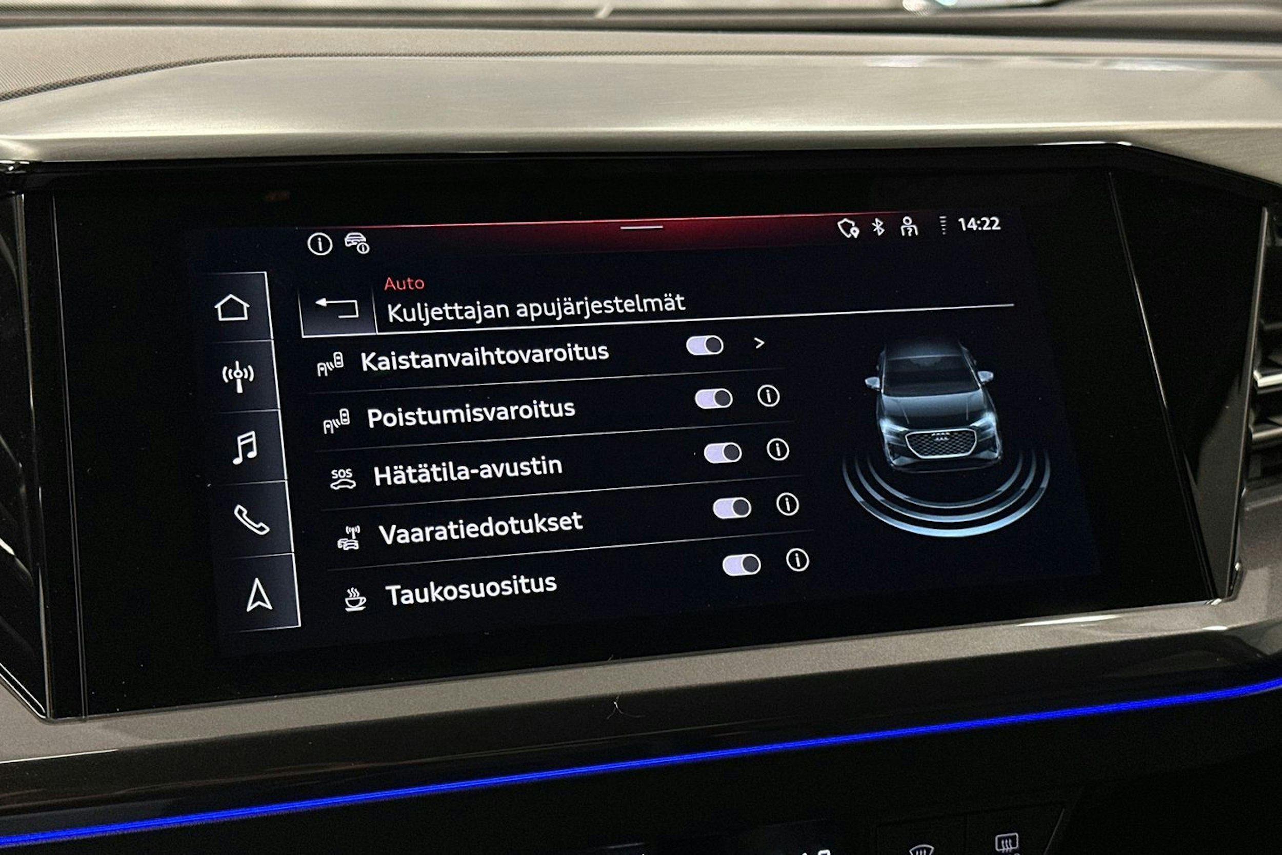 violetti Audi Q4 e-tron 2022 kuva 32.