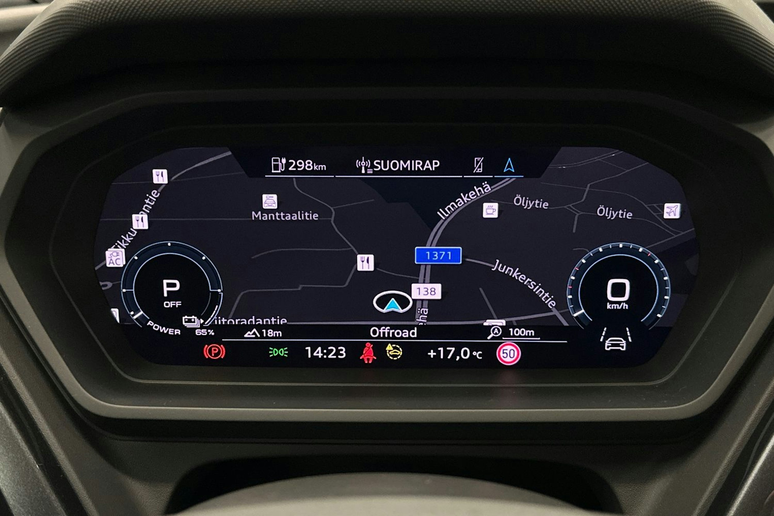 violetti Audi Q4 e-tron 2022 kuva 34.