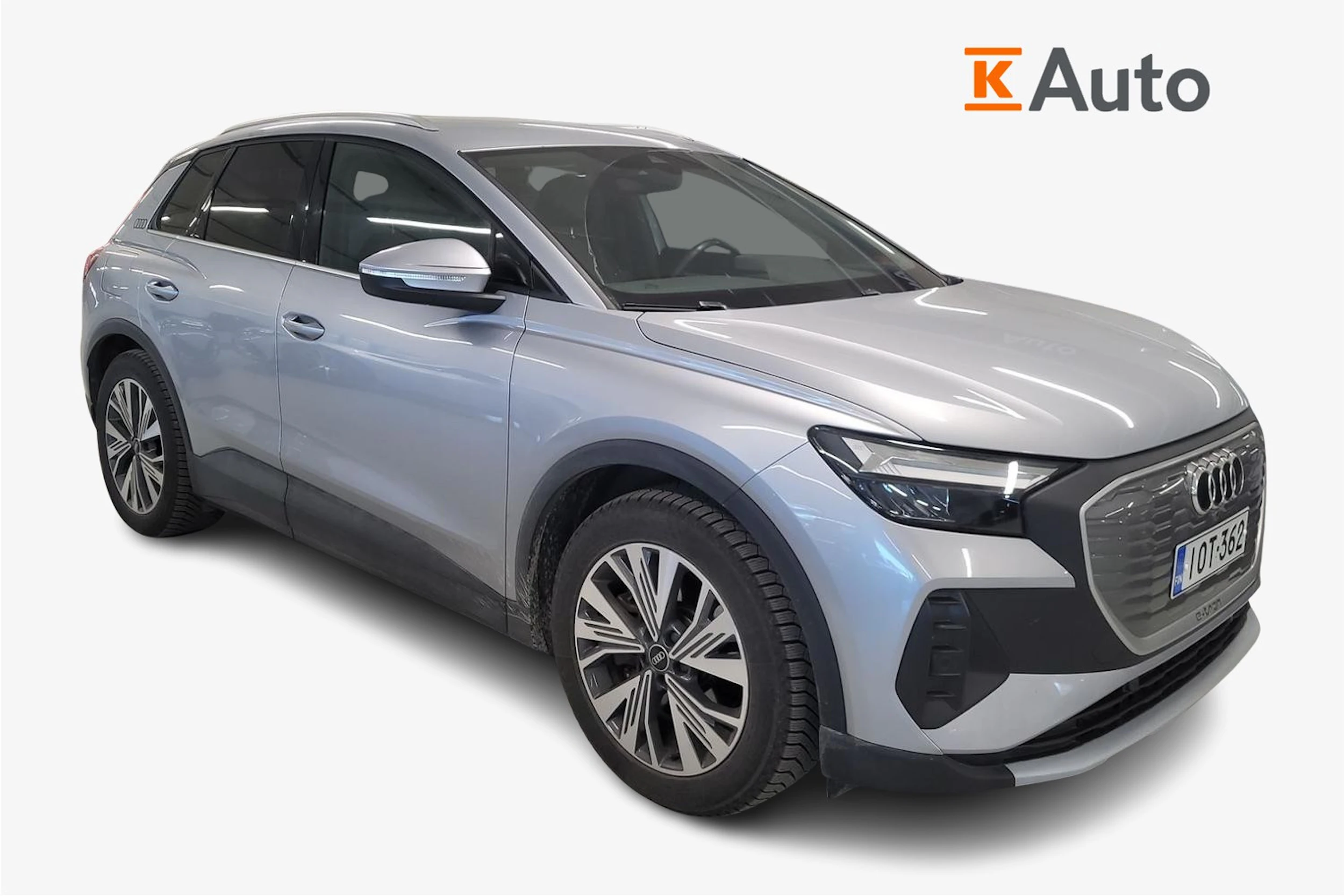 Harmaa Audi Q4 e-tron 2022 kuva 1.