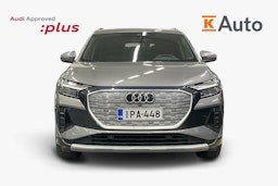 Harmaa Audi Q4 e-tron 2022 kuva 4.