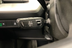 Harmaa Audi Q4 e-tron 2022 kuva 12.