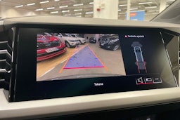 Harmaa Audi Q4 e-tron 2022 kuva 15.