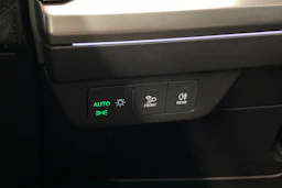 sininen Audi Q4 e-tron 2022 kuva 25.